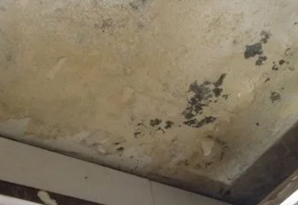 丹寨阳台漏水维修公司分享下丹寨卫生间渗水维修需要注意哪些问题。