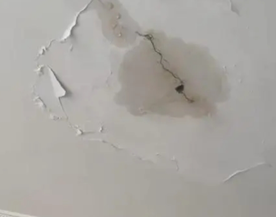丹寨阳台漏水维修公司分享下屋面防水工程质量问题原因分析